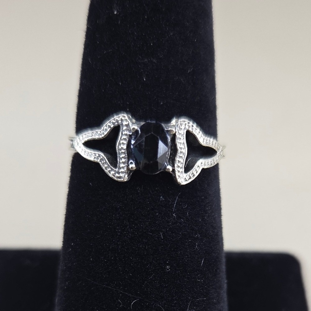 Vintage Silver Tone Black Faceted Cabochon Ring Size 7 Beaded Band Openwork 0386